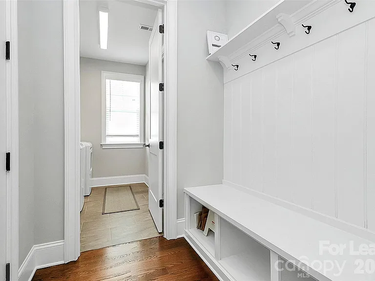 136 Preston Rd — Photo 29