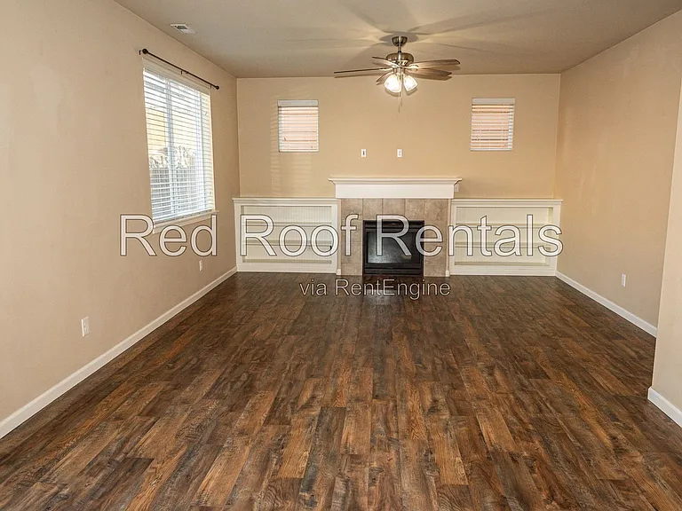 1441 Farina Loop SE — Photo 18