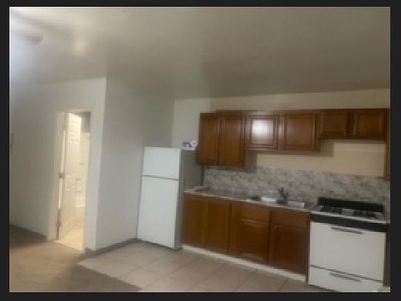 3rd image of 1738 Sepulveda Ave #1