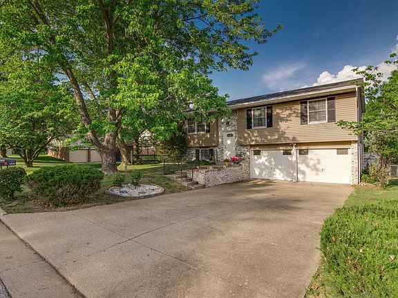4th image of 5509 Bradley Dr