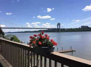 11 Shore Rd, Edgewater, NJ 07020