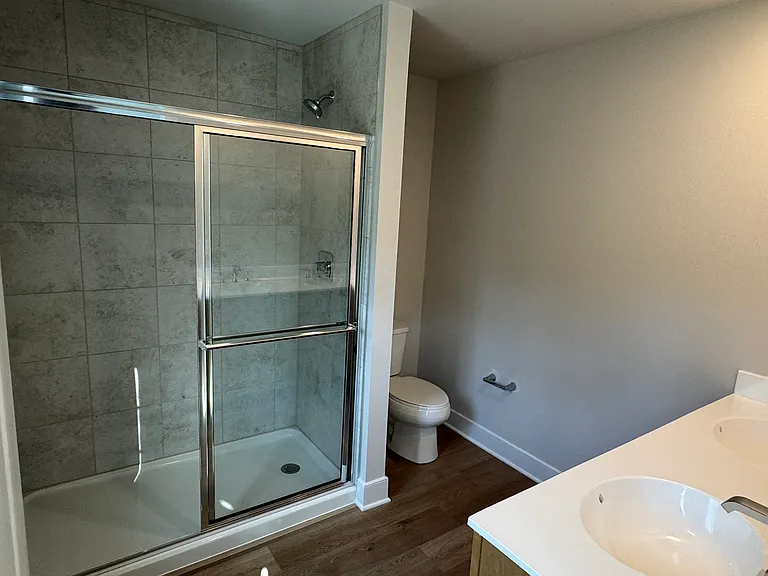 1123 James St — Photo 12