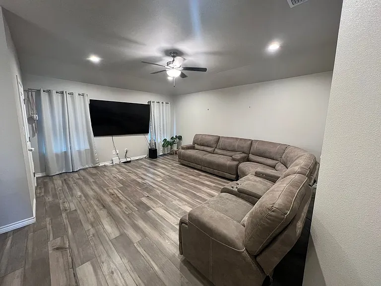7326 Star Gazer Dr — Photo 9