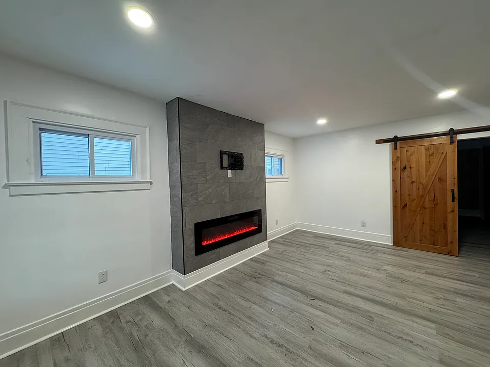 140 S Collingwood Ave #142