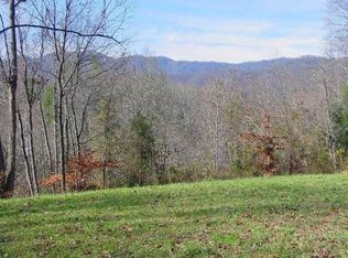 640 Logans Ridge Dr, Marshall, NC 28753