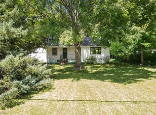 353 Southeast Ave, Tallmadge, OH 44278