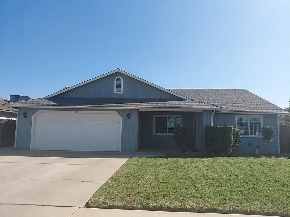 1161 W Median Ave