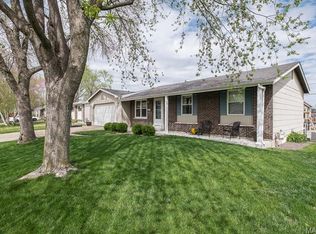 404 Eastbrook Ln, O'Fallon, MO 63366