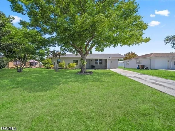 121 E 3rd St, Lehigh Acres, FL 33936