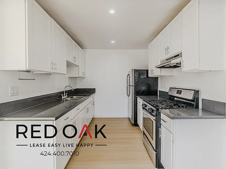 126 N Catalina St #3 — Photo 2