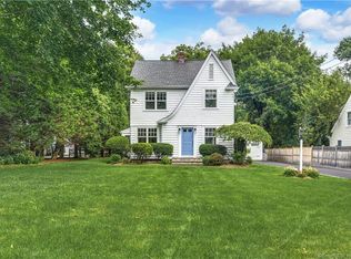 13 Sunset Rd, Darien, CT 06820