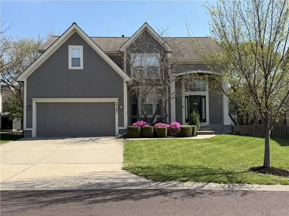 13107 W 137th Ct, Overland Park, KS 66221