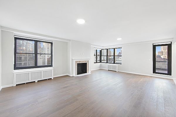 1st image of 400 E 57th St APT 19B