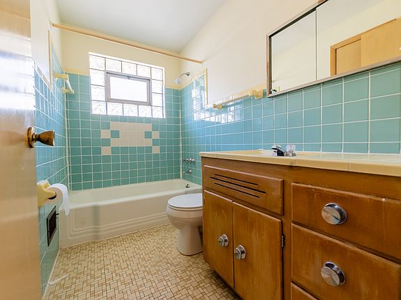 2nd image of 7210 W Oklahoma Ave APT 4