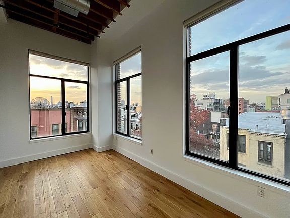 3rd image of 139 N 10th St APT 4G