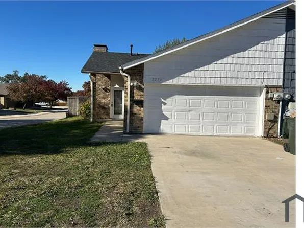 2270 Jackson Cir, Carrollton, TX 75006