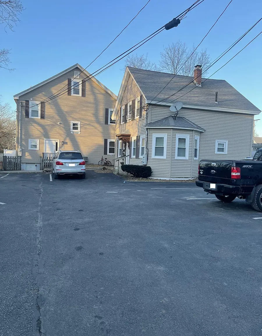 17 Fulton Pl — Photo 2
