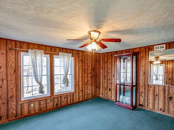 3rd image of 3824 Lombardy Ave
