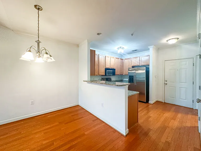7100 W Friendly Ave #311 — Photo 13