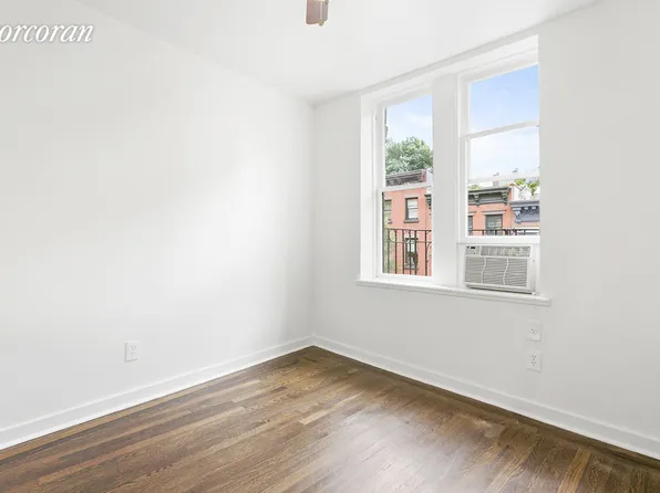 269 West 12th Street image 1 of 5