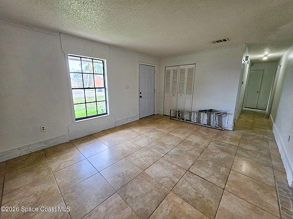 5th image of 643 Binney St NE