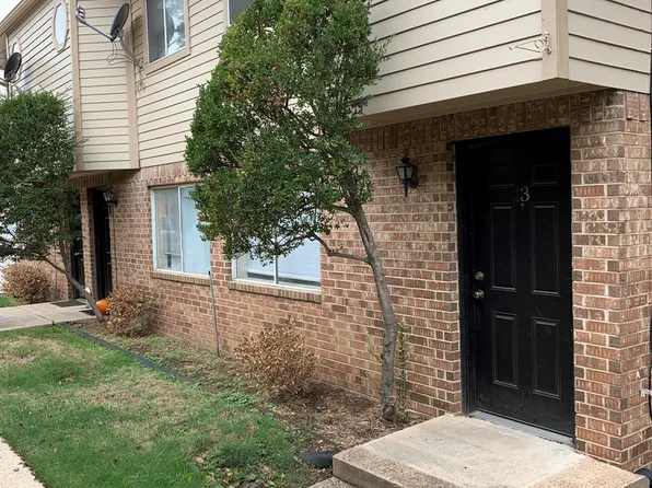 724 S Welch St APT 13, Denton, TX 76201