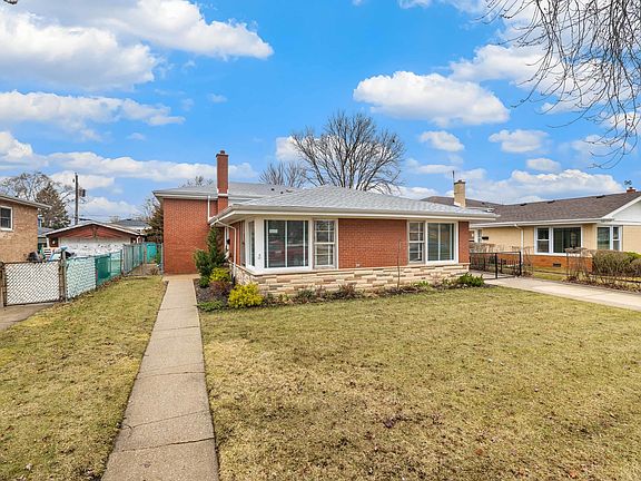 3rd image of 5132 W 105th Pl