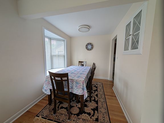 4th image of 15531 8th Ave NE