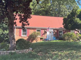 328 Annhurst Dr, Danville, VA 24540