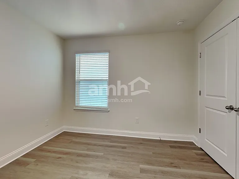 1043 Grafton Ridge Dr — Photo 28