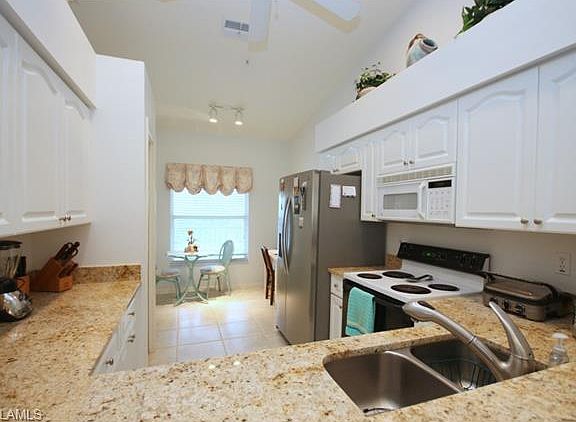 5th image of 9200 Highland Woods Blvd Unit 1306