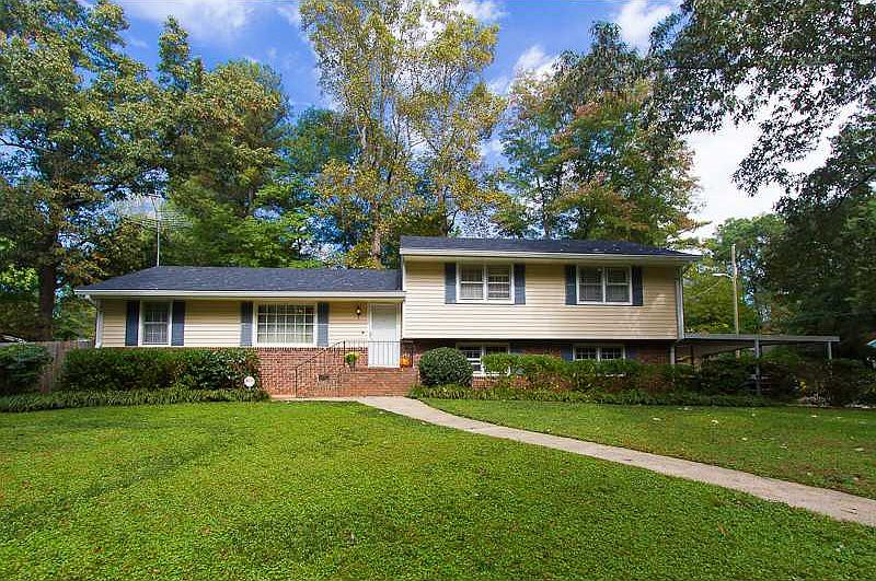 1st image of 3021 Greenwood Trl SE