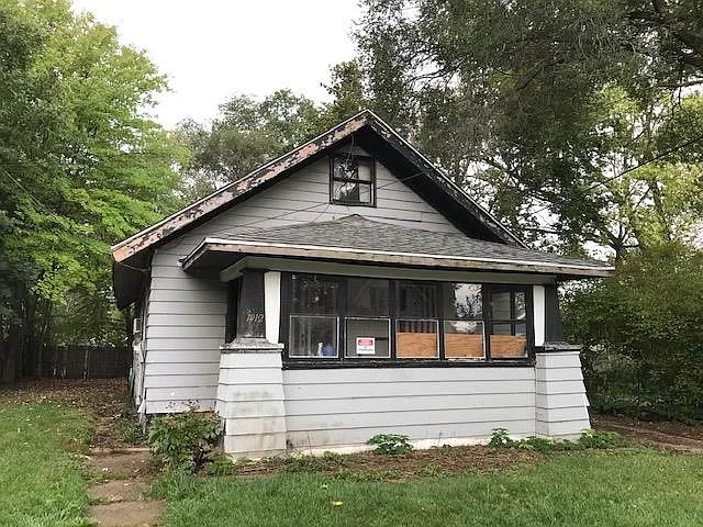 1912 Quincy St photo 1