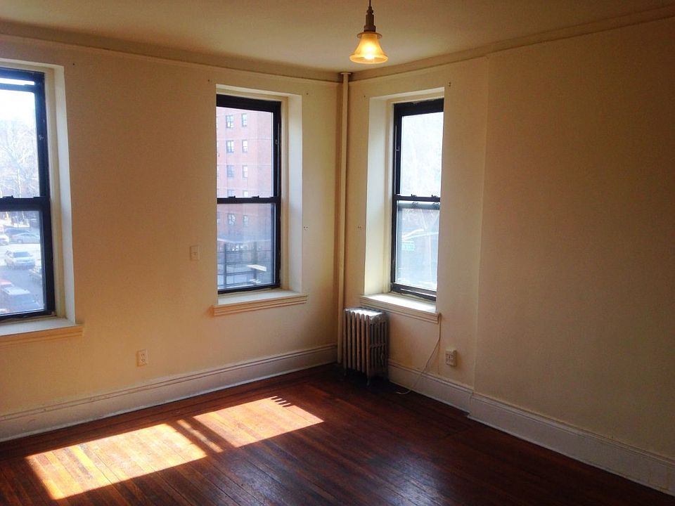 1st image of 249 E 115th St APT 2A