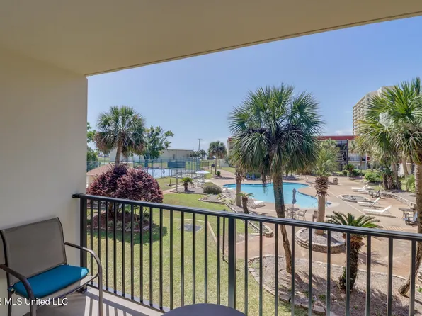 2046 Beach Blvd APT D204, Biloxi, MS 39531