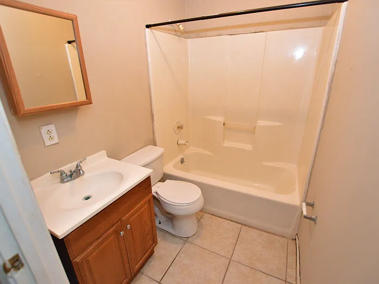 465 Valley St — Photo 7