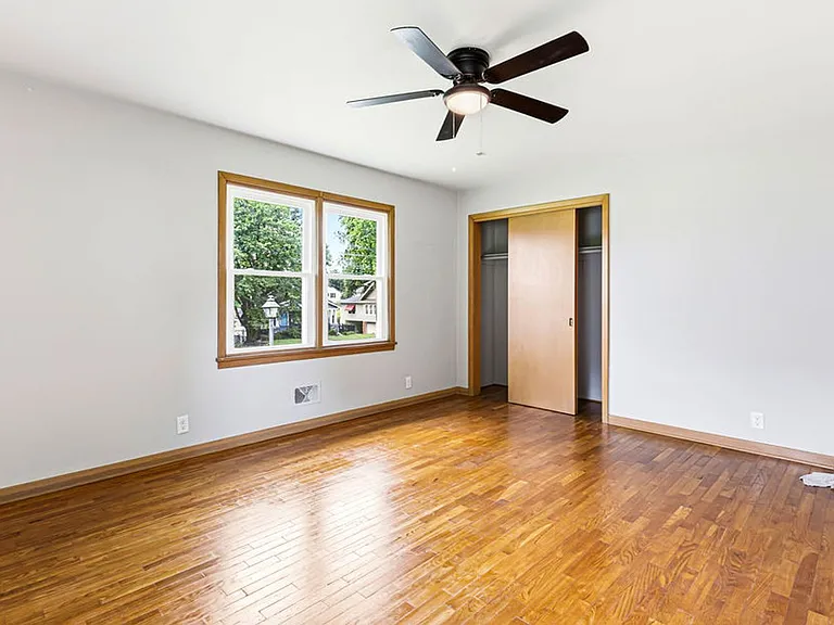 3511 Mitchell Ave — Photo 29
