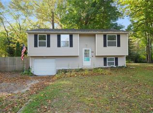 6242 Maxwell Dr, Madison, OH 44057