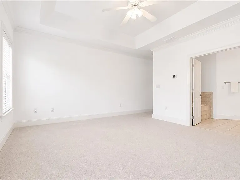 5490 NE Glenridge Park #5490 — Photo 15