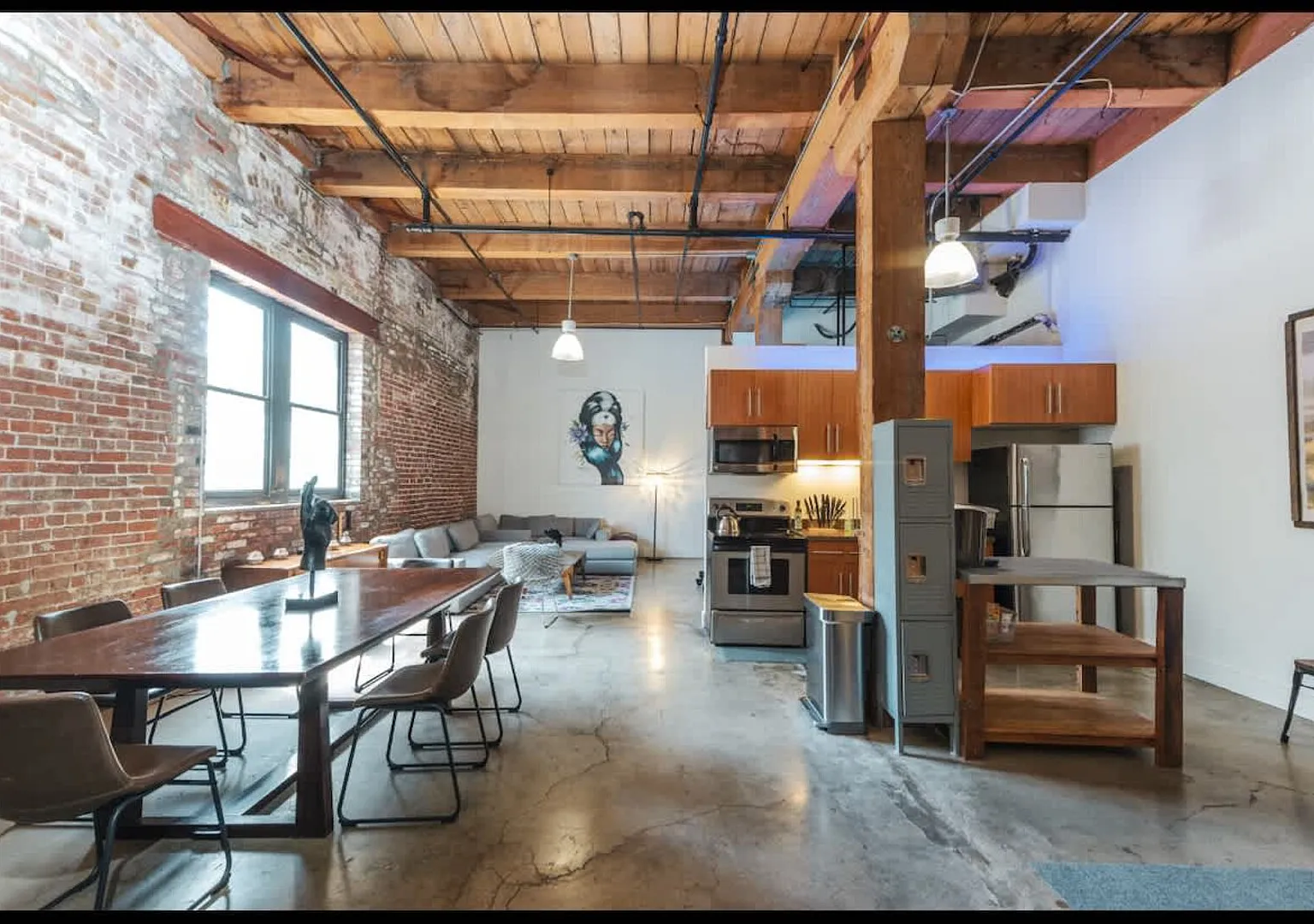 Arts District Loft w/ Free Parking, Walk to Tokyo — Photo 2