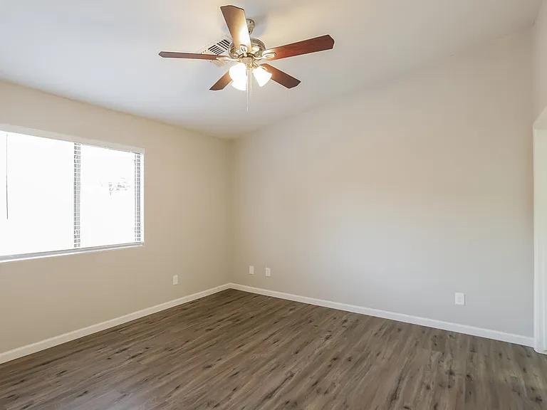 2781 W Mira Dr — Photo 10