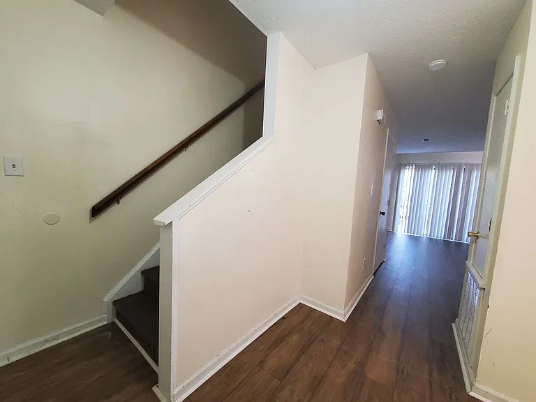 5705 Aftonshire Dr — Photo 10