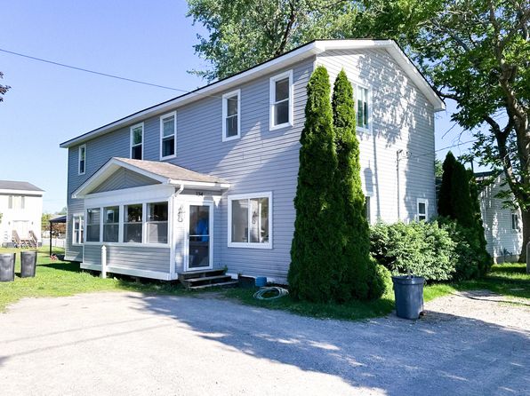 134 Eckfield St