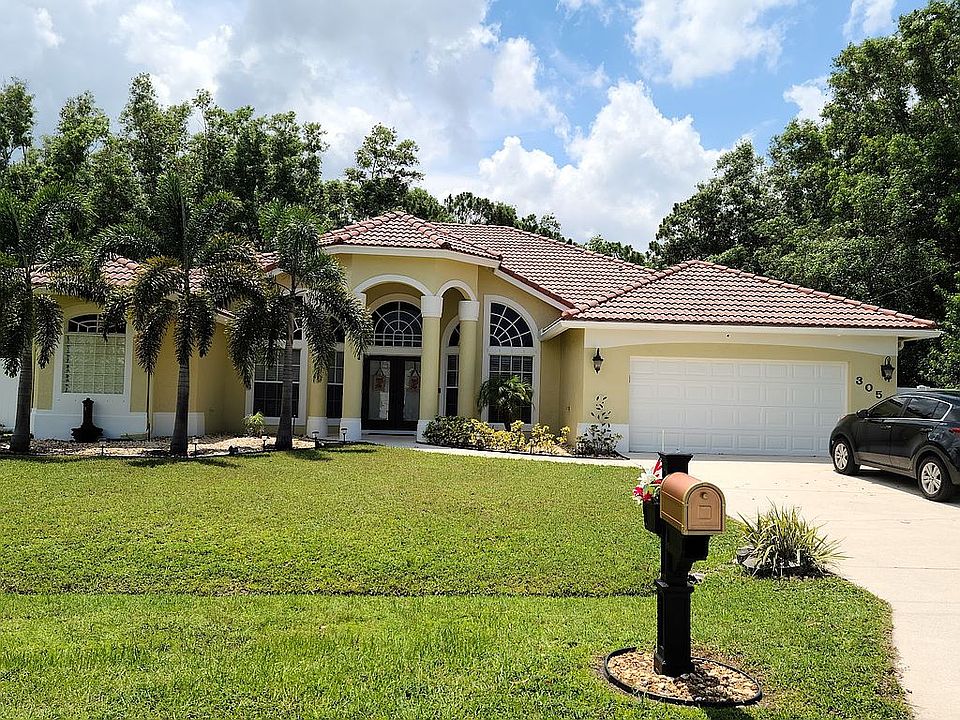 1st image of 3058 SW Boxwood Cir