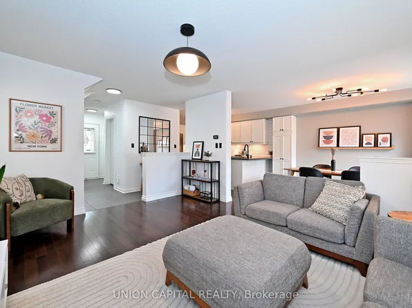 32 Regatta Cres, Whitby, ON L1N 9V2