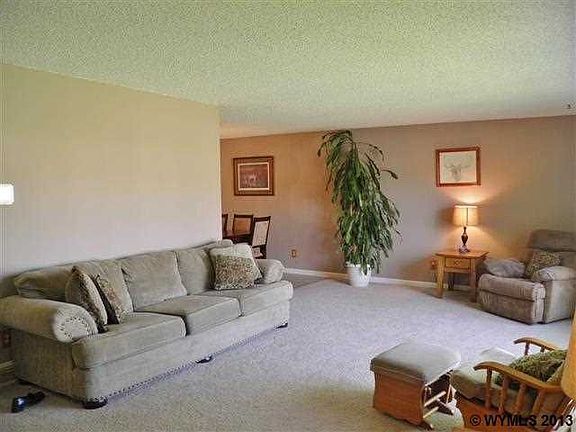2nd image of 103 Krystal Ln