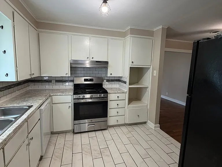 1140 Schex Dr — Photo 12