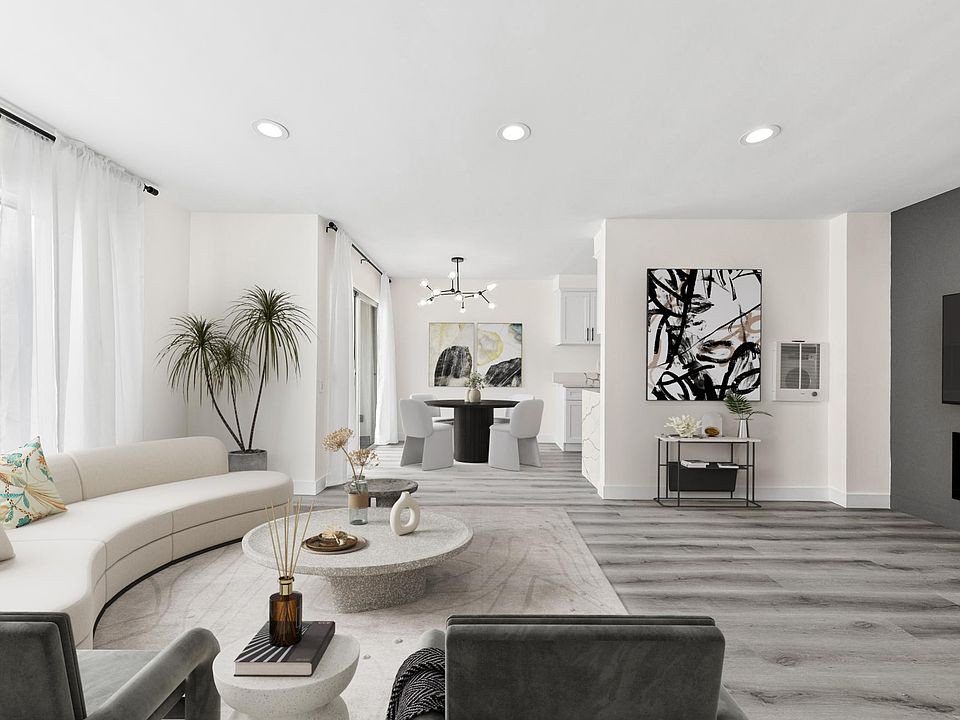 1st image of 907 7th St #11