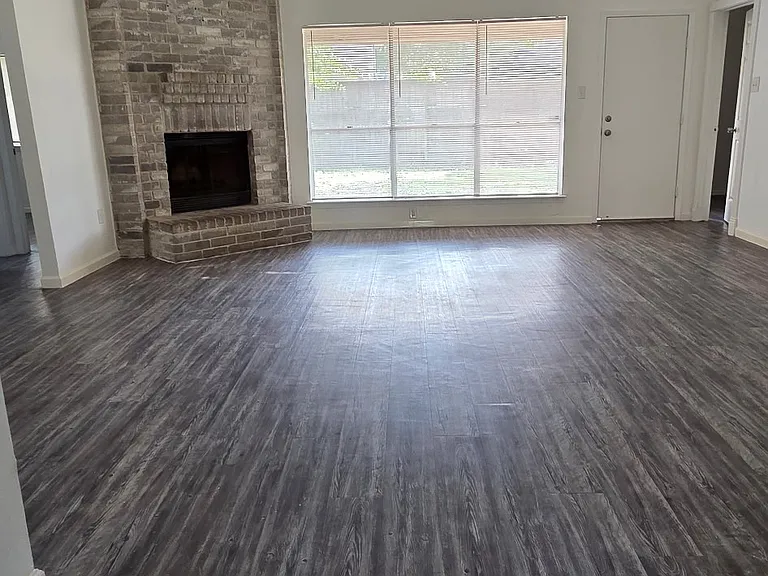 2731 Dawn Star Dr — Photo 3