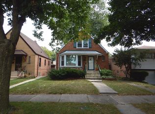 9811 S Claremont Ave, Chicago, IL 60643